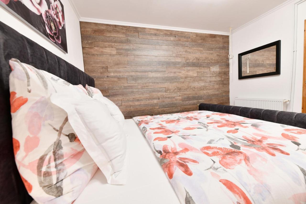 רקוביצה Apartments Green Park מראה חיצוני תמונה
